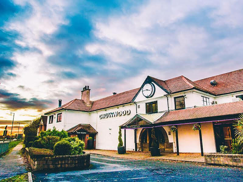 Crowwood Hotel And Alba Restaurant Chryston Exterior foto